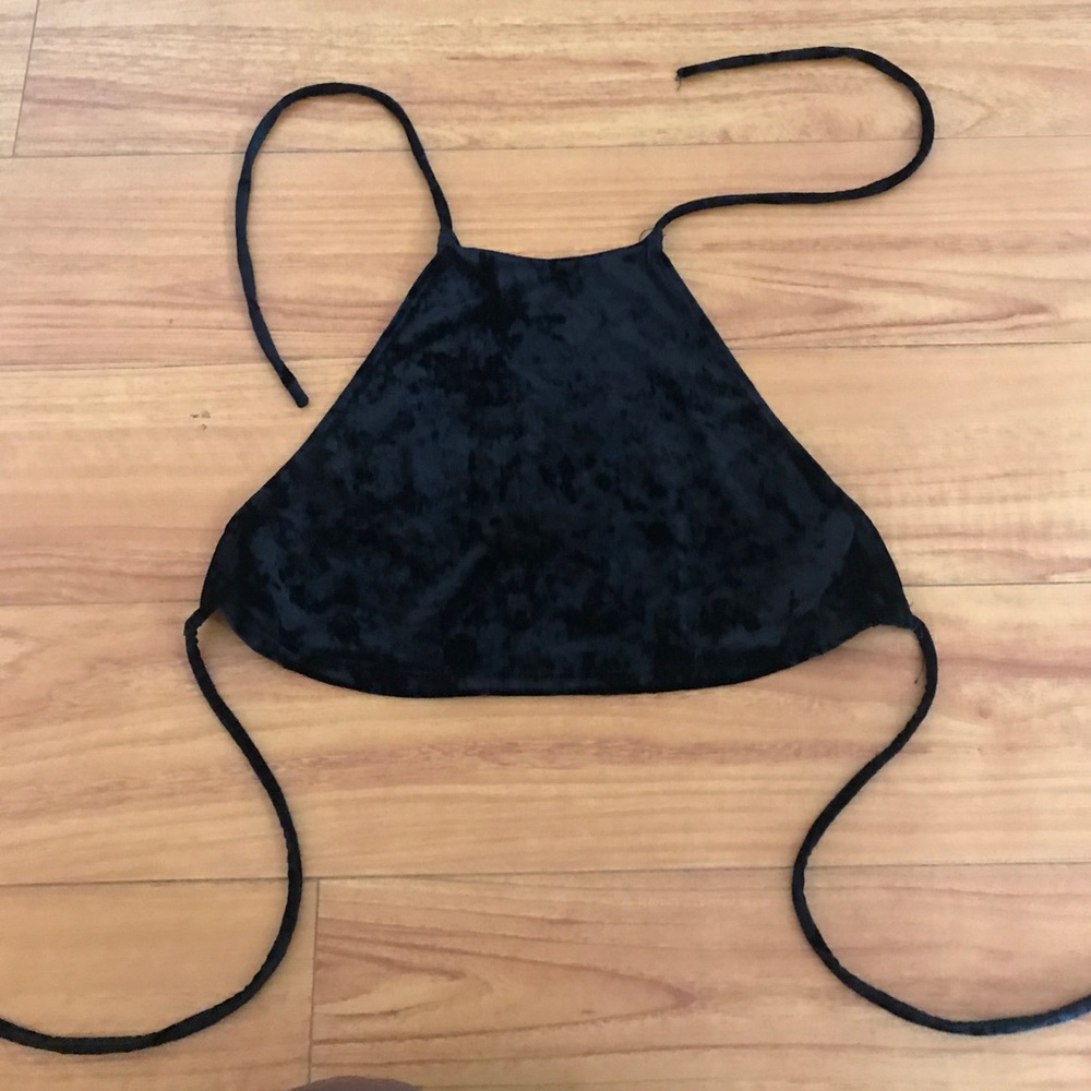 Velvet halter